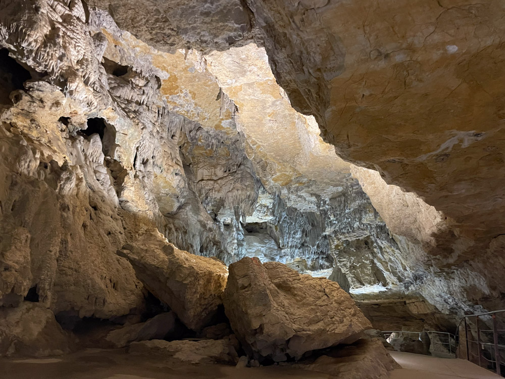 Percorso di visita all'interno delle Grotte di La Balme